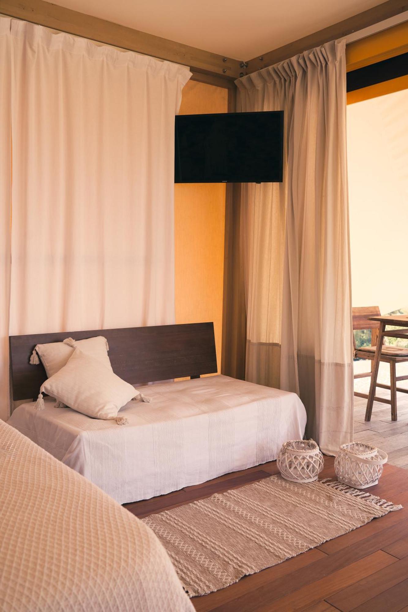 Ihousevillage Полихроно Экстерьер фото